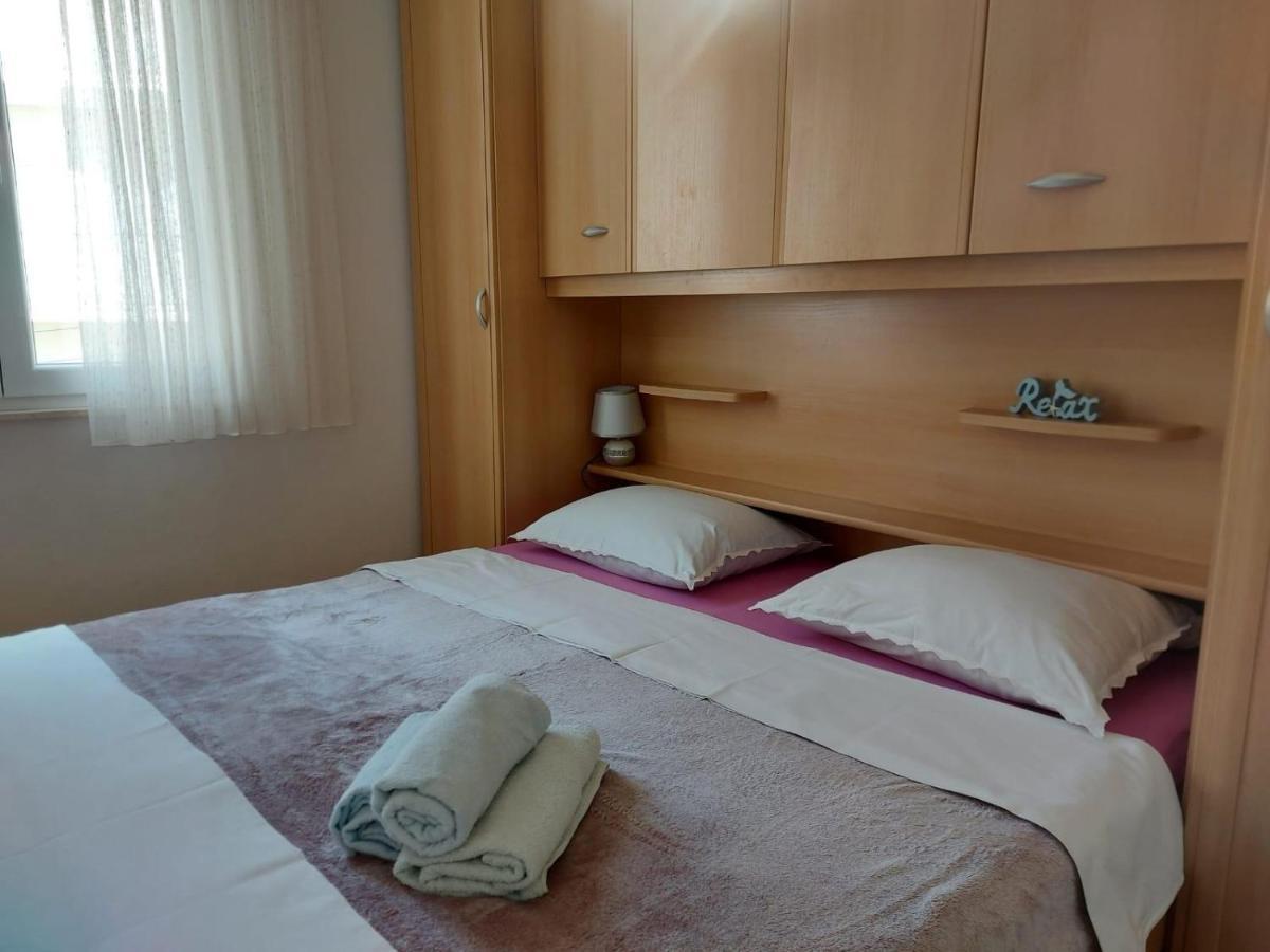 Apartments By The Sea Duce, Omis - 2731 Dugi Rat Exteriér fotografie