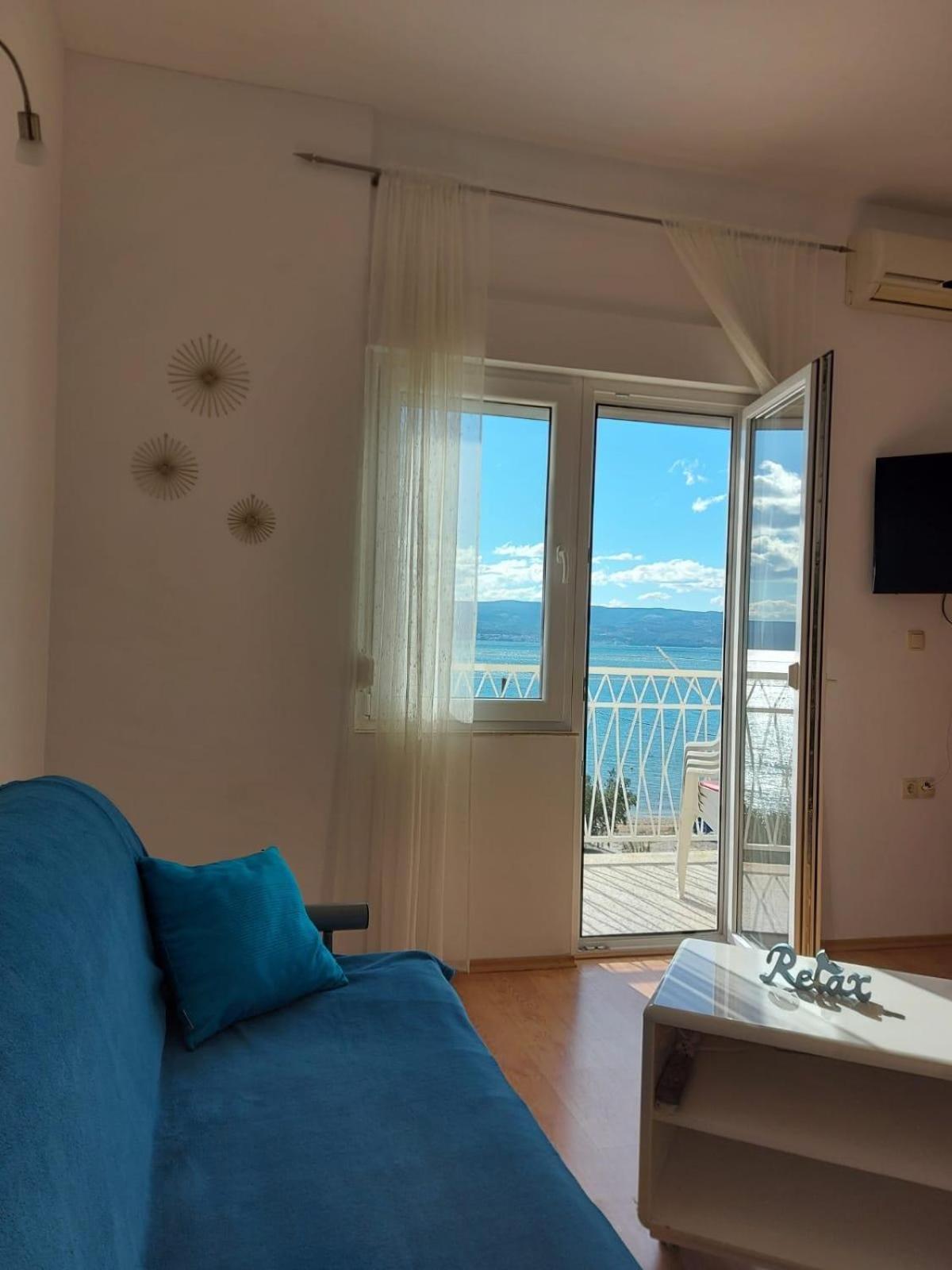 Apartments By The Sea Duce, Omis - 2731 Dugi Rat Pokoj fotografie